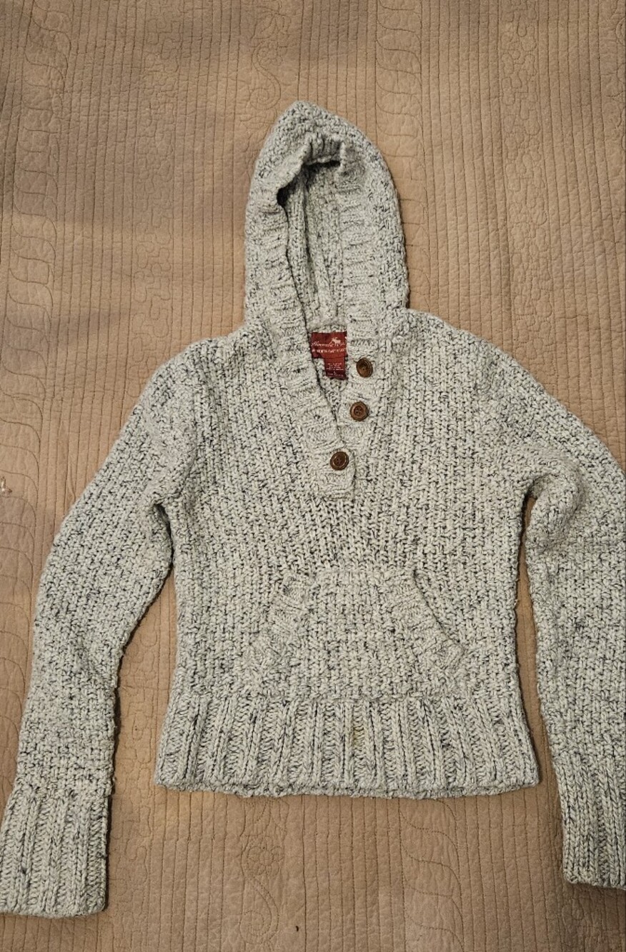 Vintage Amercrombie Cozy Hooded Button-Front Knit Sweater - Cream- LG.
